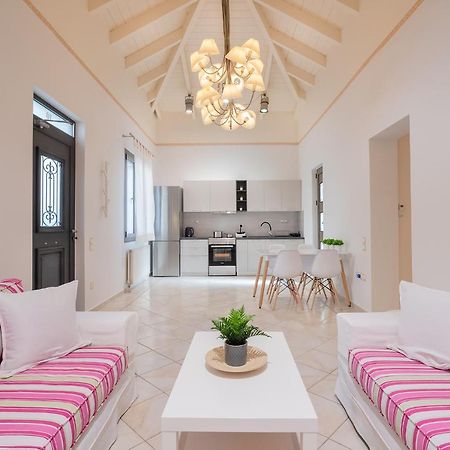 Nea Palatia Topalidi'S Home מראה חיצוני תמונה